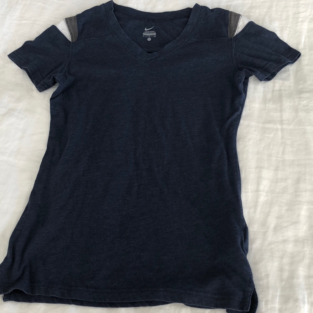 Cute vintage Nike tee